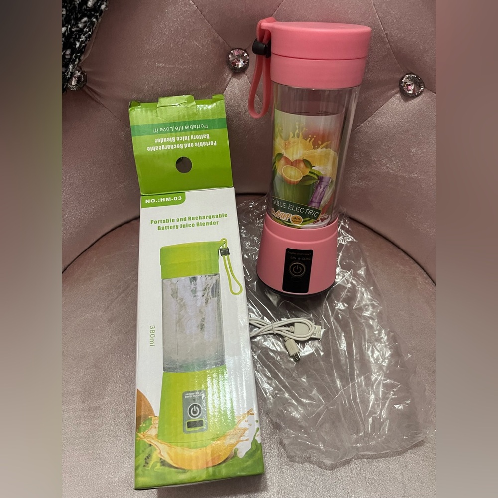 Portable Pink Personal Juicer Blender - Compact Rechargeable